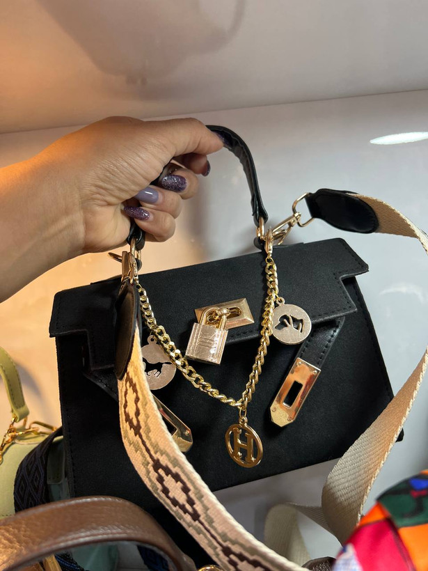 هرمس آویزدار