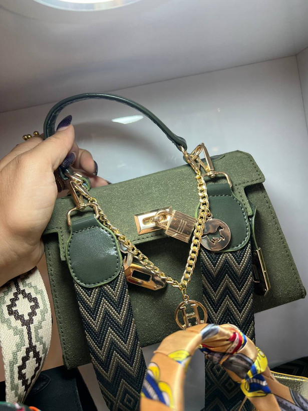 هرمس آویزدار